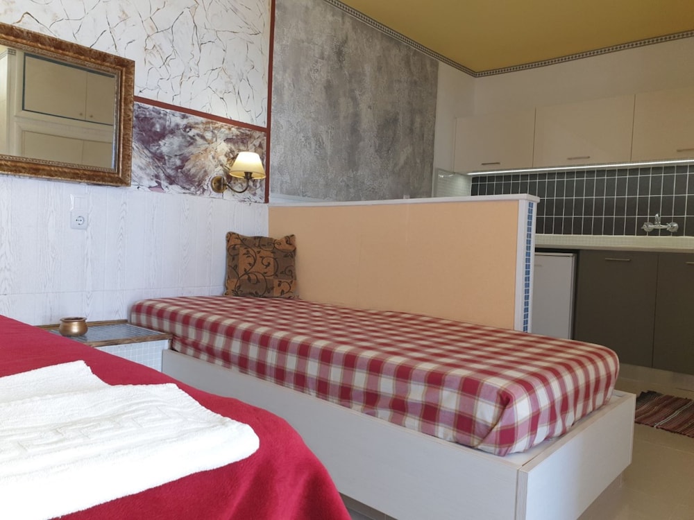 Apartment, 2 Bedrooms, Balcony, Garden View