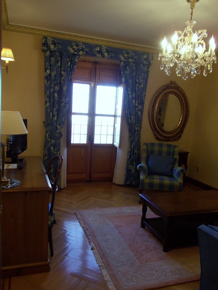 Classic Double Room Single Use photo 2