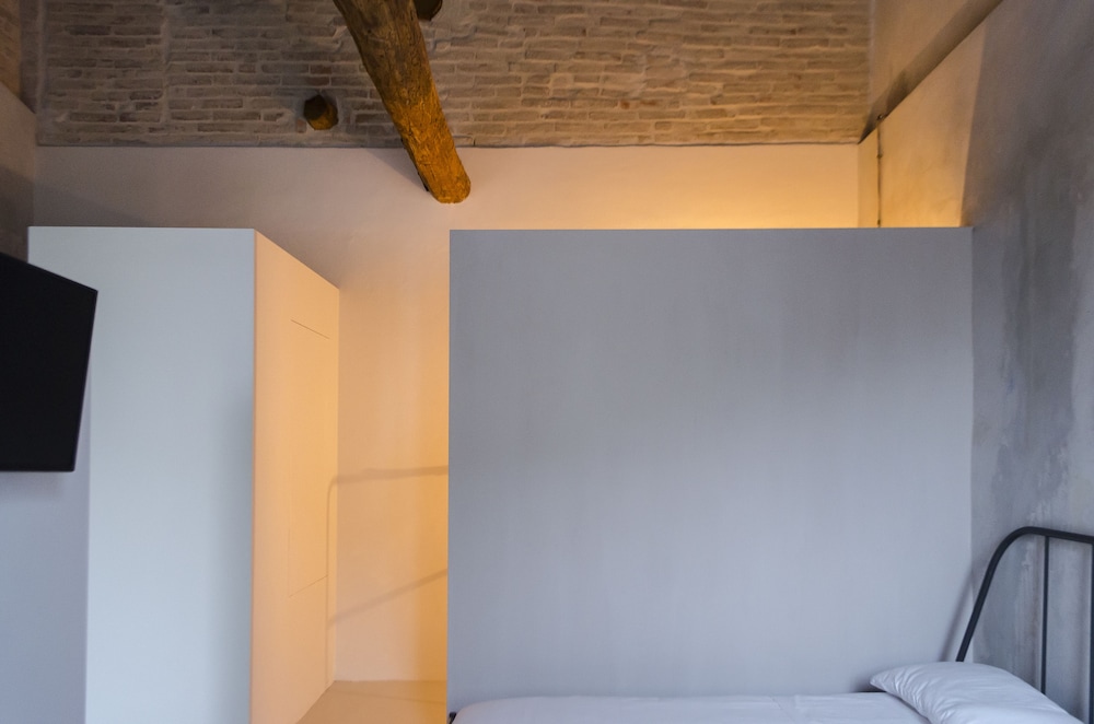 Basic Apartment, 2 Twin Beds photo 2