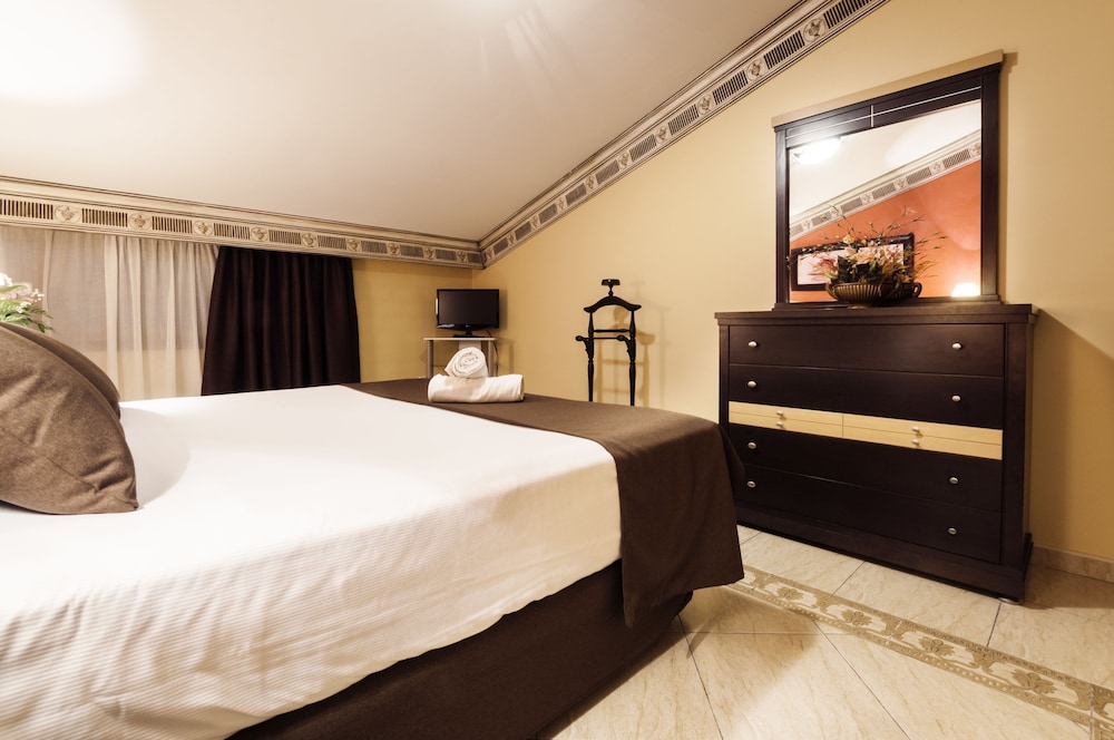 Deluxe Suite photo 2