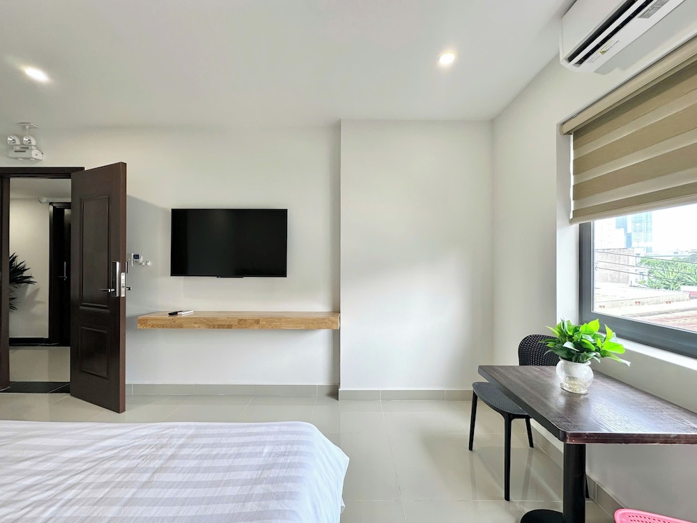 Standard Double or Twin Room, City View photo 3