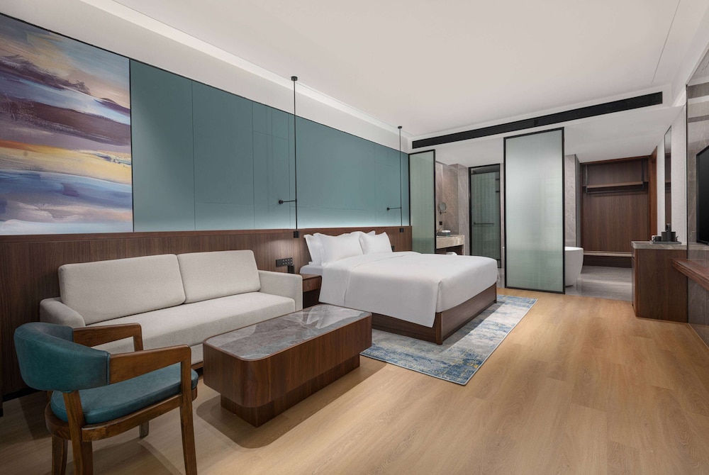 Premium Room, 1 King Bed, Non Smoking