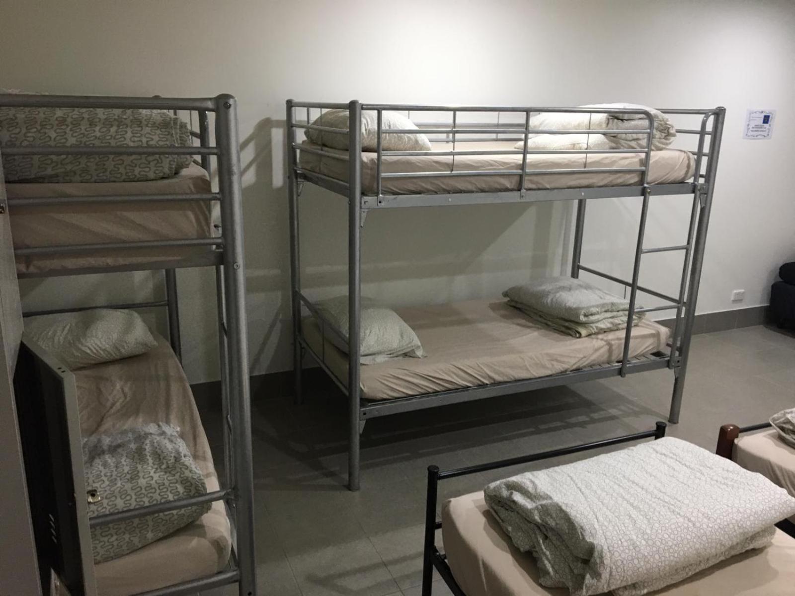 Bed in 18-Bed Mixed Dormitory Room photo 1