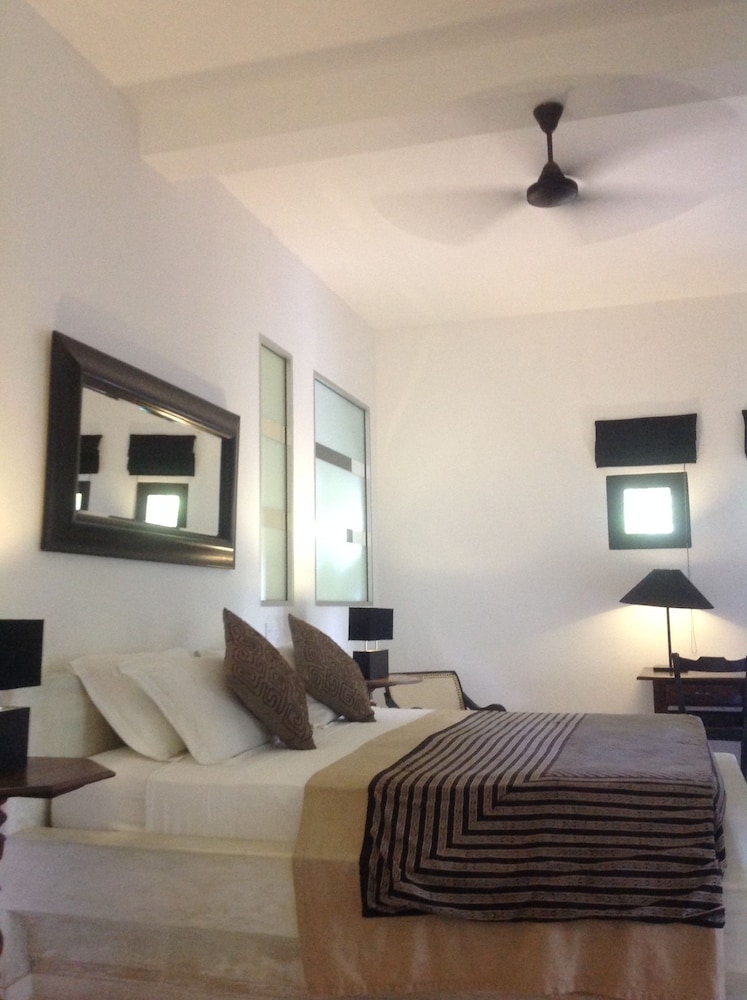 Deluxe Suite photo 1