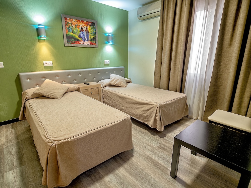 Habitación Doble Estándar (2 Camas Individuales)