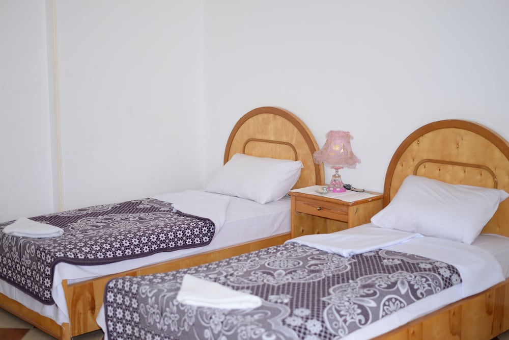 Apartment, 2 Bedrooms, River View photo 2