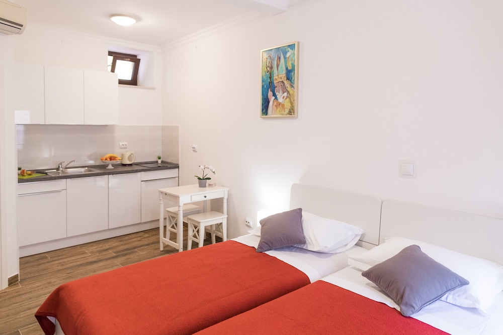 Double or Twin Room photo 2