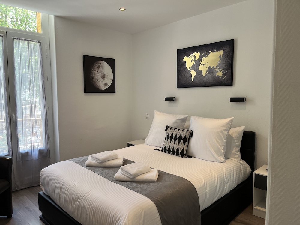 Superior Double Room - Photo 3