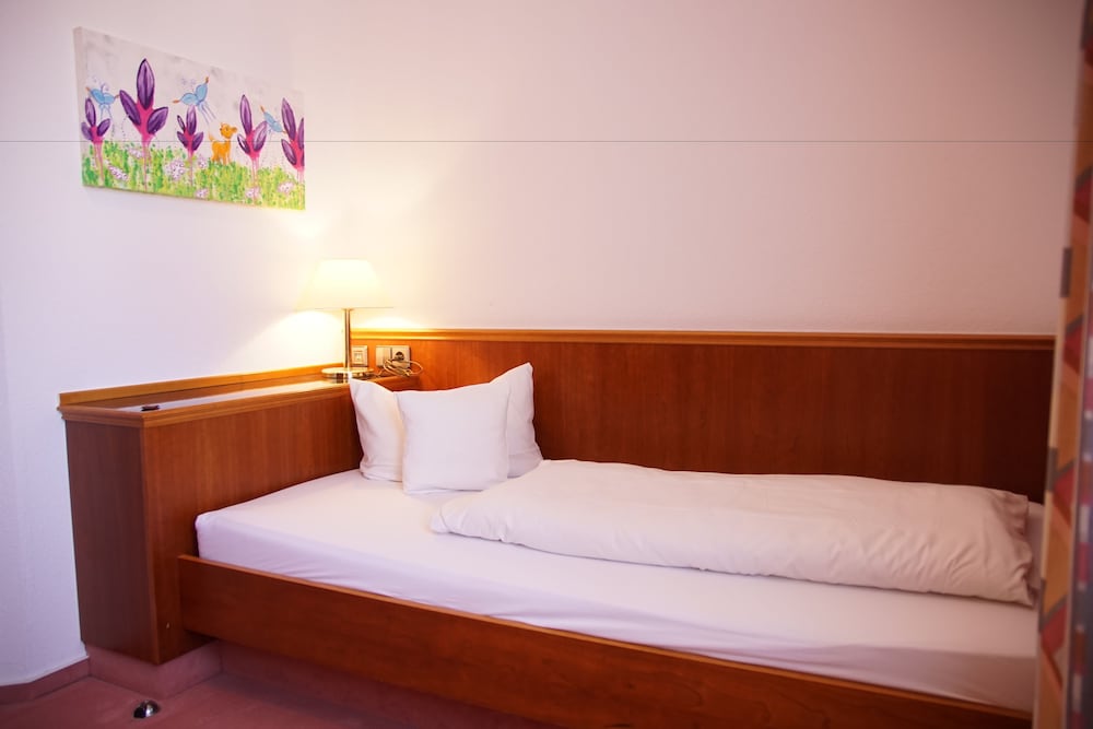 Single Room photo 2