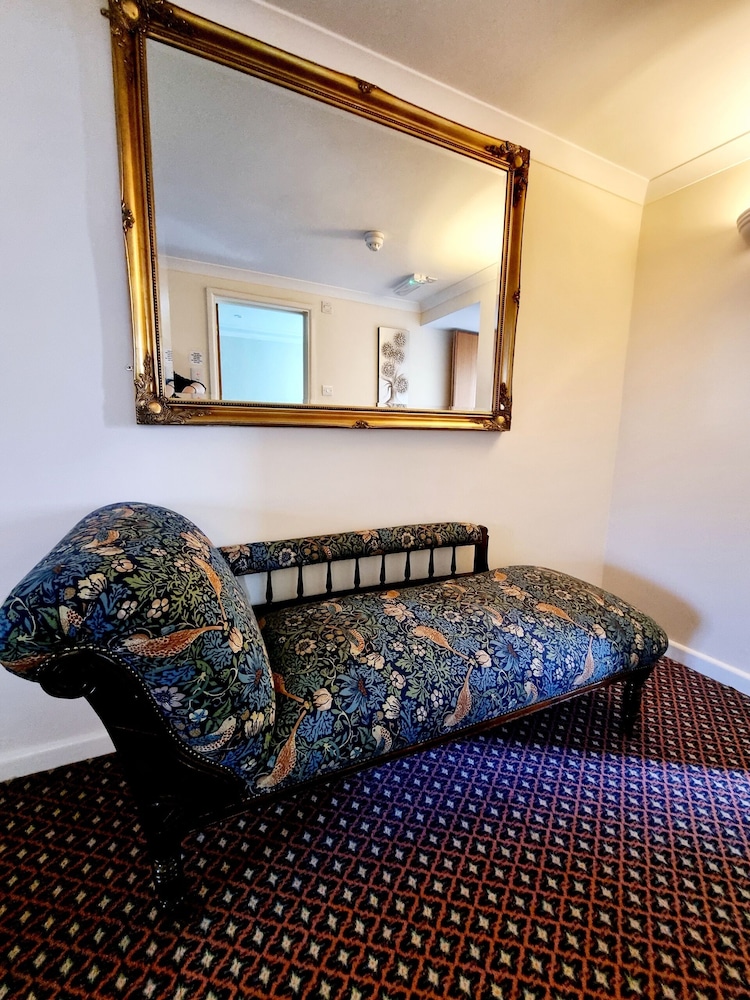 Double Room, Ensuite (Four Poster Room) photo 2