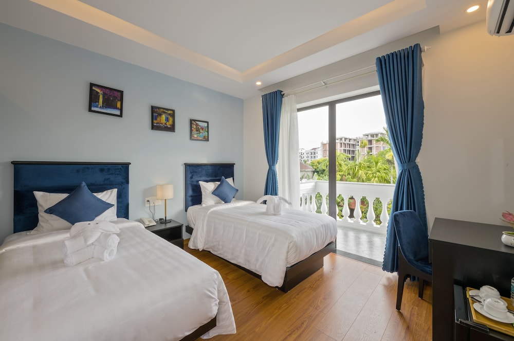 Deluxe Double Room, 1 King Bed, Garden View