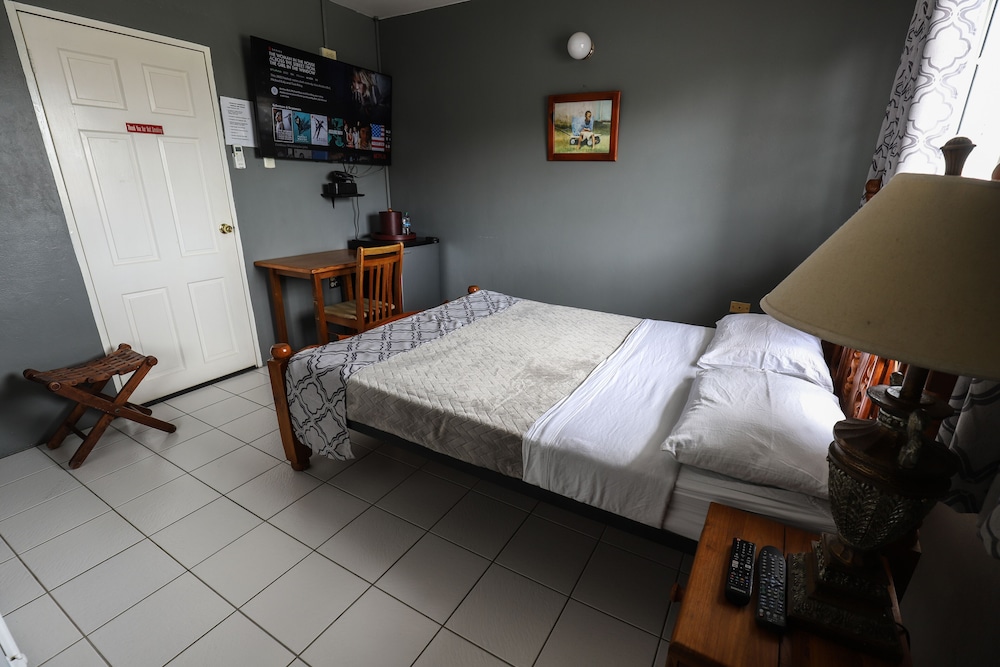 Comfort Double Room, 1 Queen Bed, Refrigerator photo 1