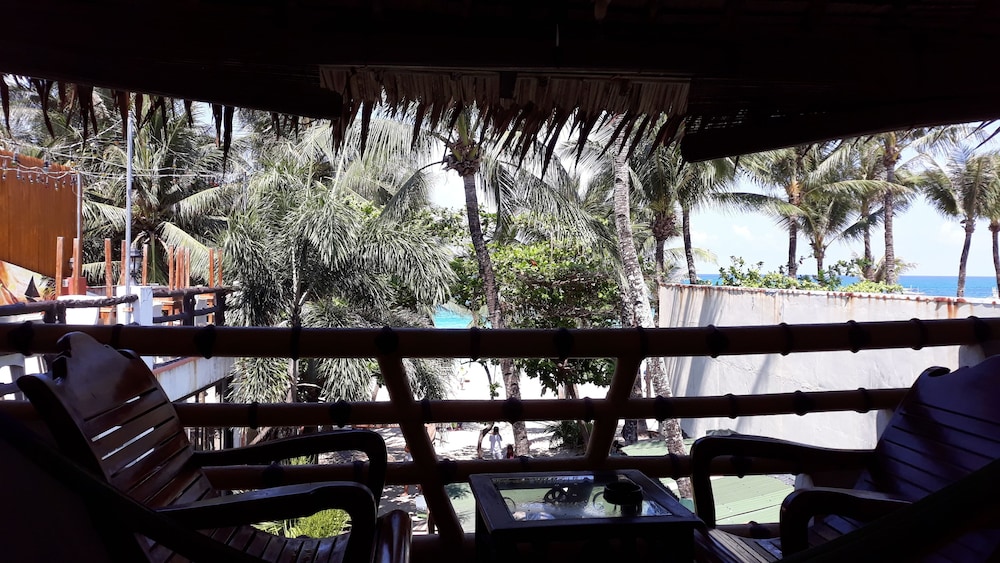 Basic Double Room, Beach View photo 2