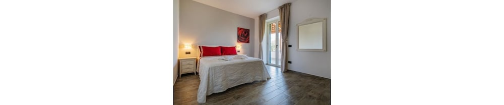 Panoramic Suite, 1 King Bed, Sea View