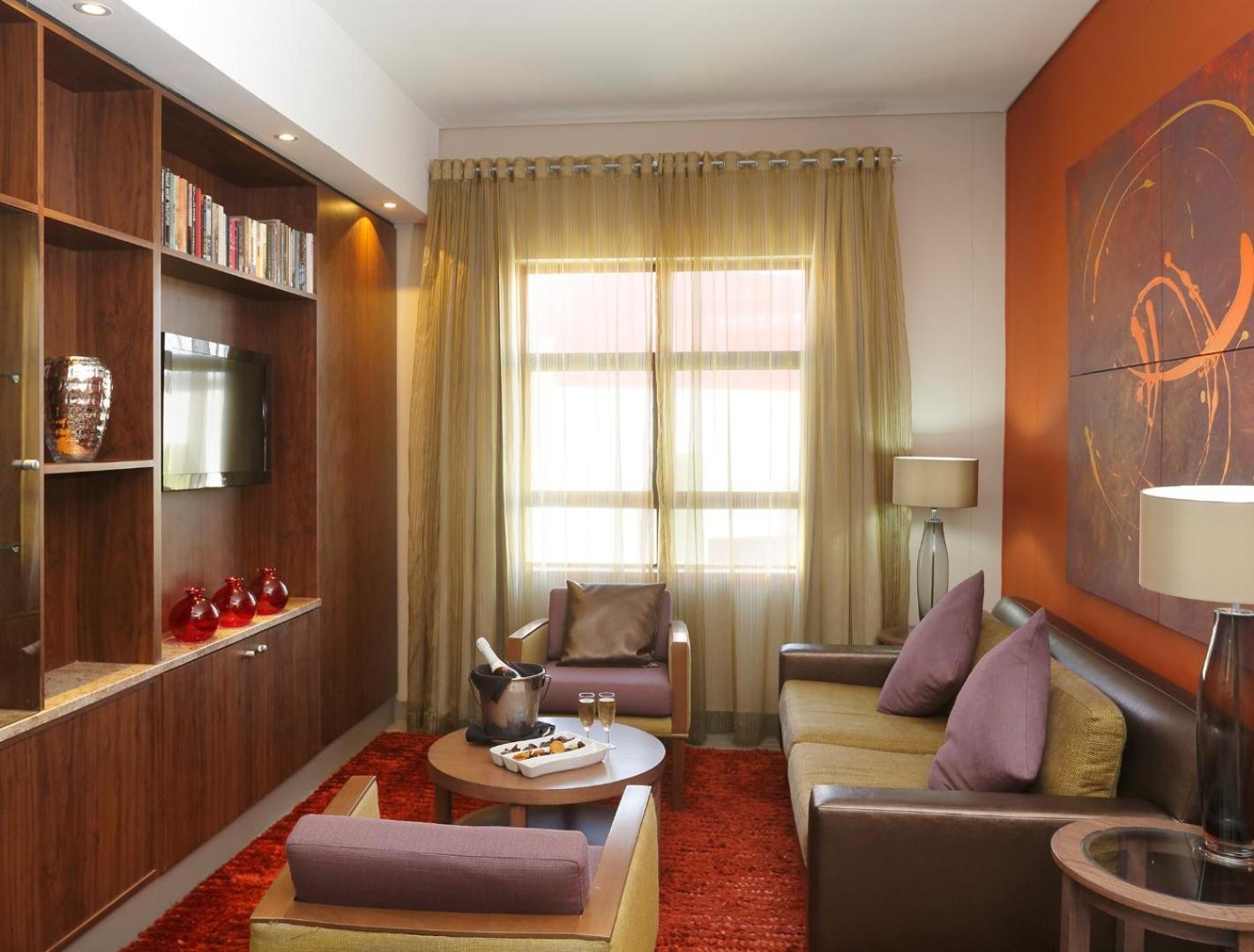Executive Suite photo 2