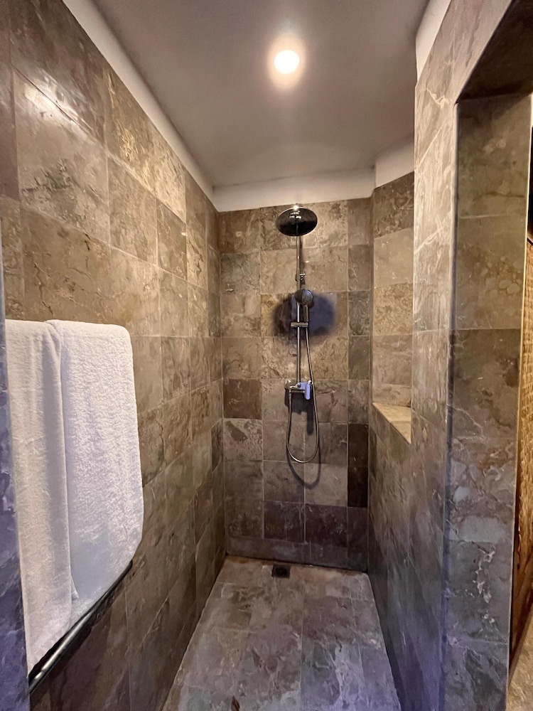 Four Bedroom Pool Villa Anya - Photo 12