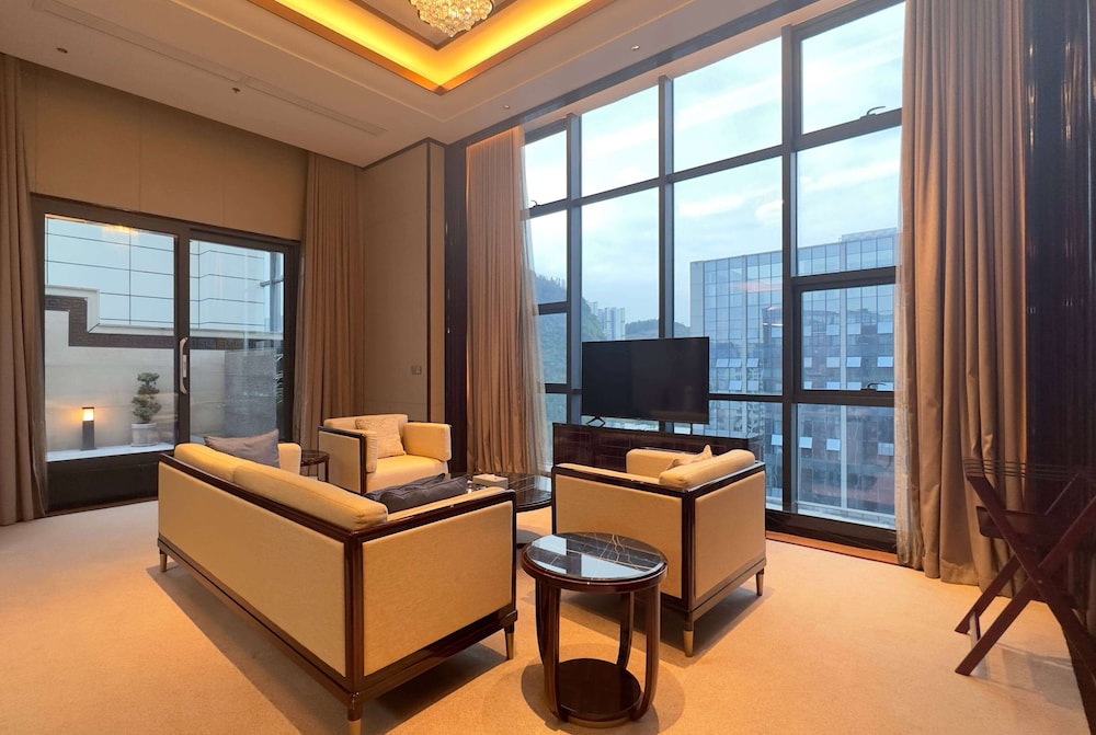 Deluxe Suite (Club) - Photo 3