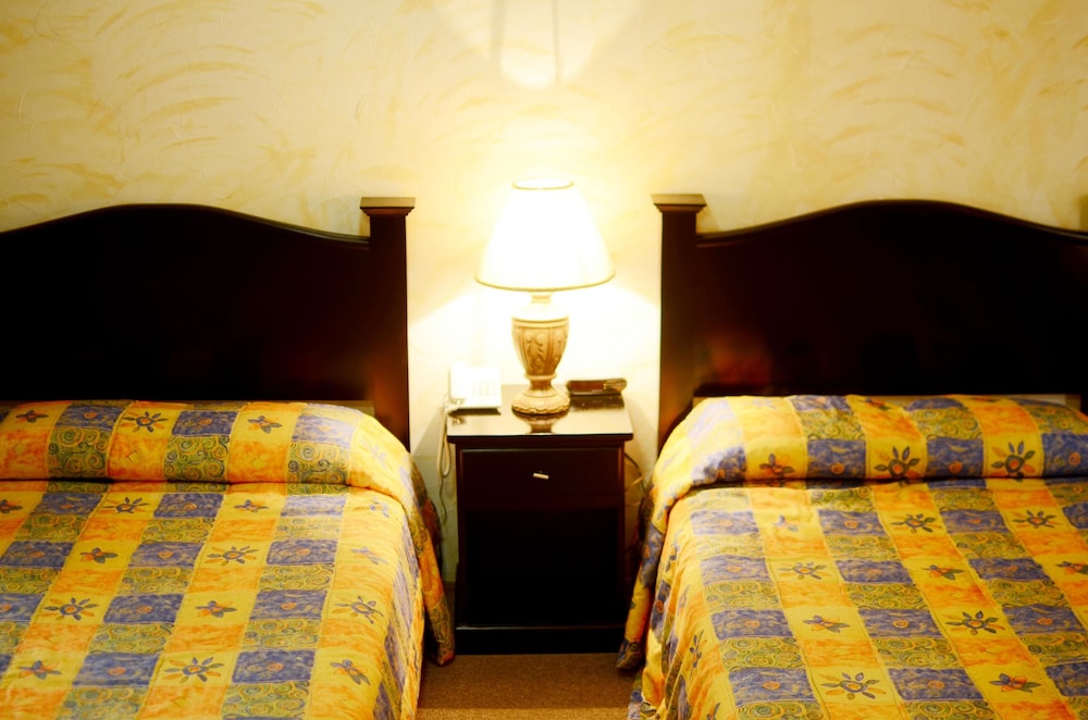 Room, Multiple Beds photo 3