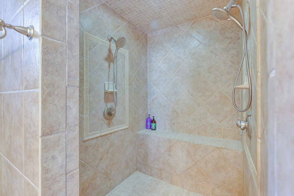 House (4 Bedrooms) photo 2