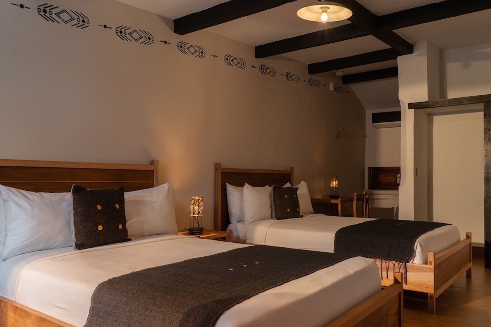 Classic Room, 2 Double Beds - Photo 1