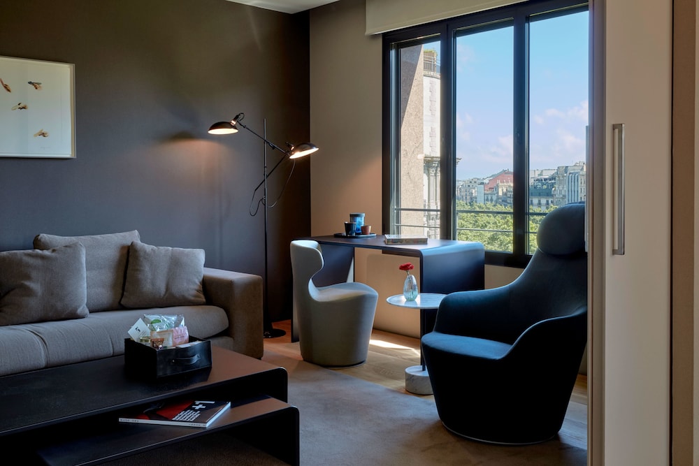 Suite (Sir City Suite)