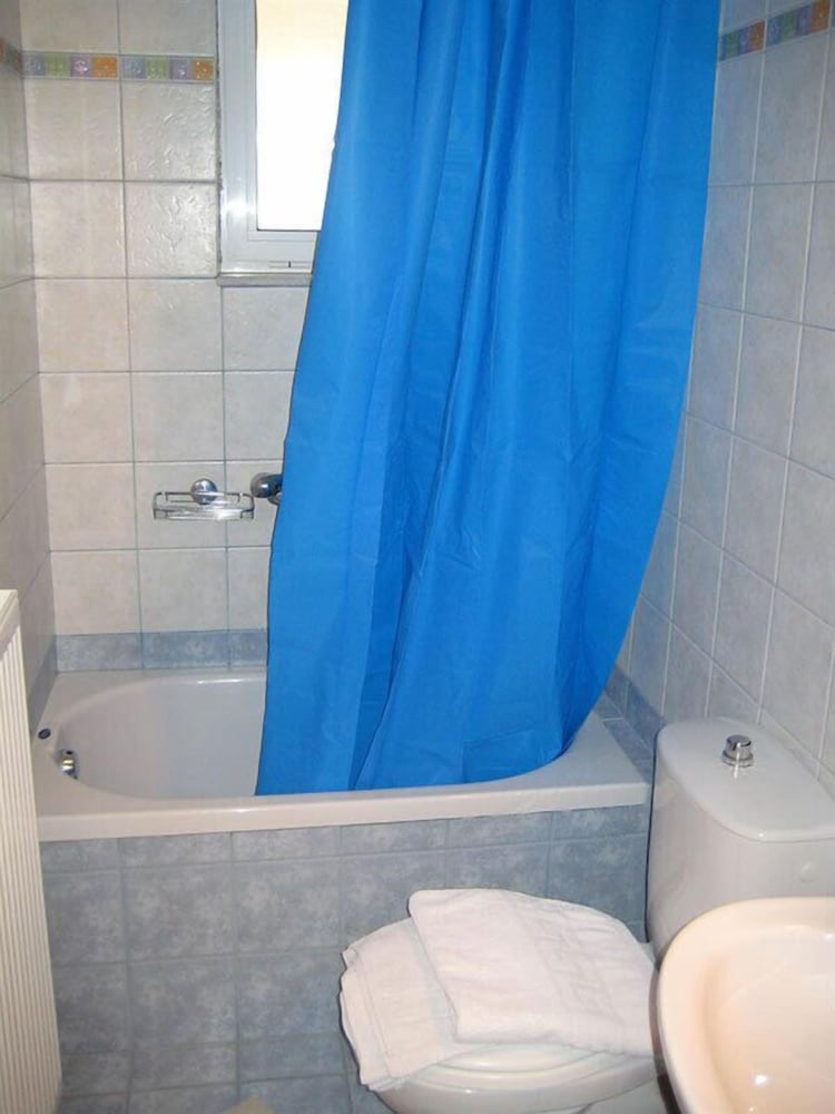 Basic Apartment, 1 Bedroom, Garden View photo 2