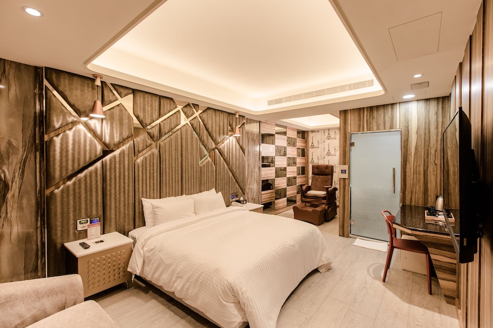 Deluxe Double Room photo 2