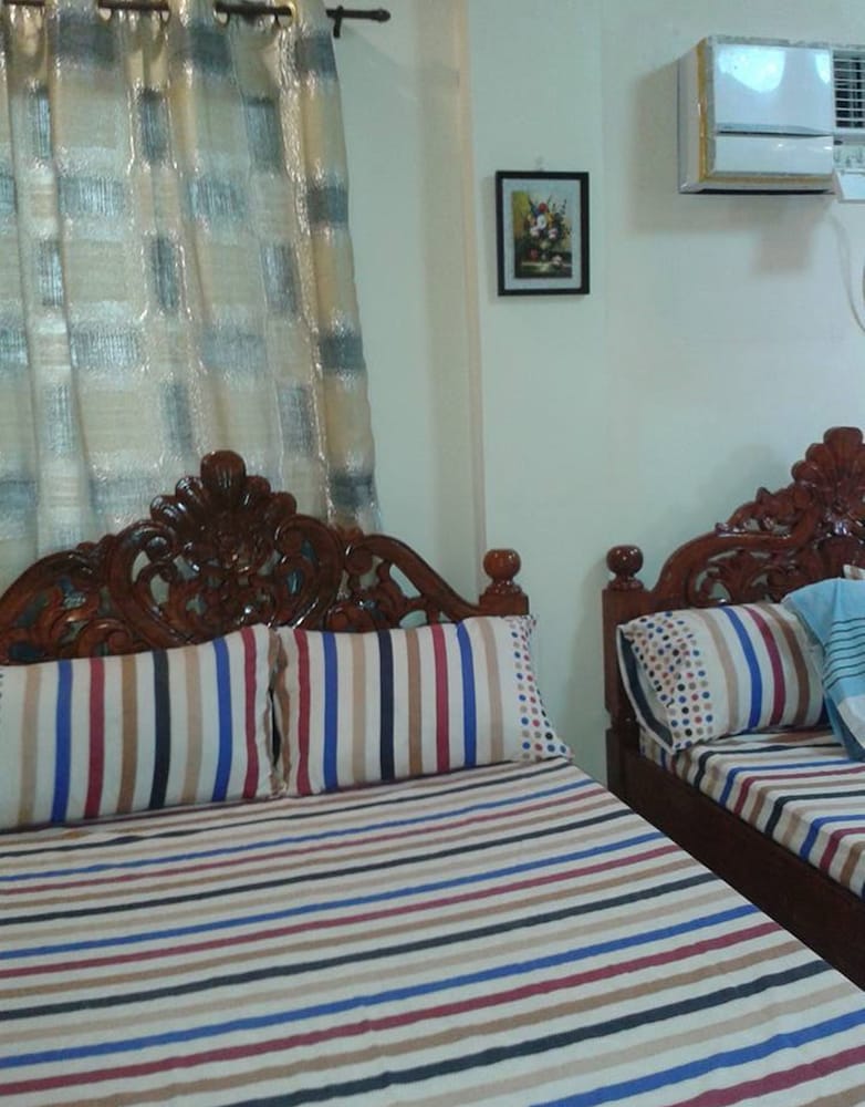 Quadruple Room with Bathroom 2 photo 3
