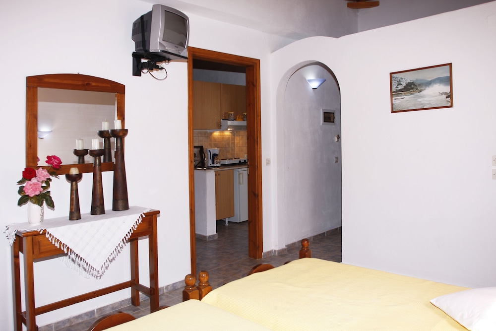 Apartment photo 3
