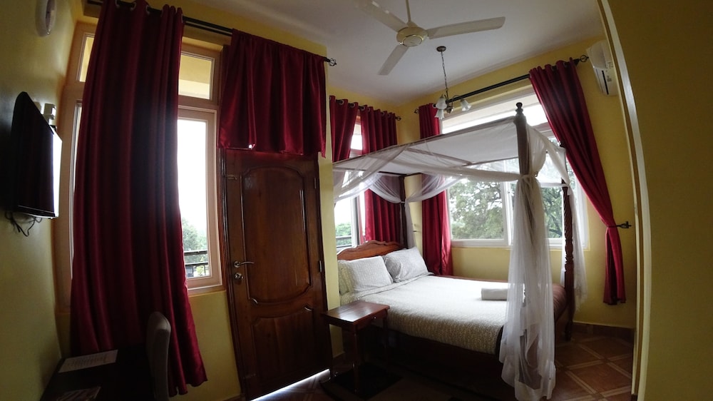 Executive Double Room, Multiple Bedrooms, Balcony, City View photo 3