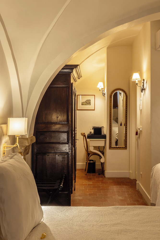 Deluxe Triple Room, Canal View photo 3