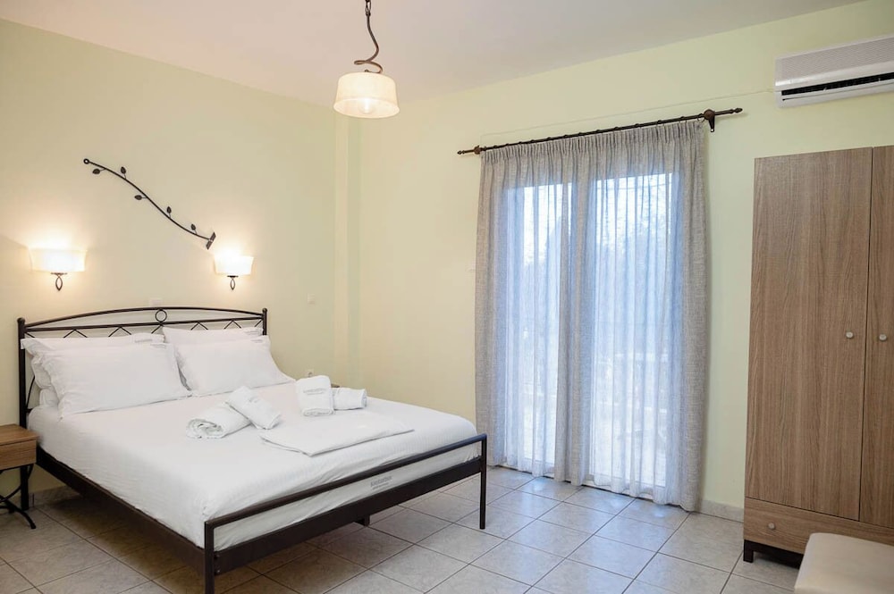 Deluxe Double Room, Balcony, Pool View