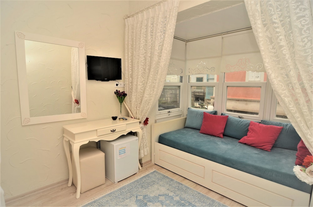 Luxury Quadruple Room photo 2