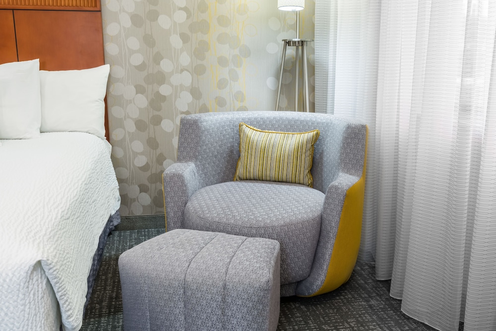 Suite, 1 Bedroom - Photo 3