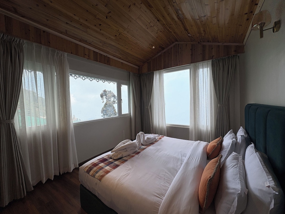 Family Double or Twin Room, Hill View