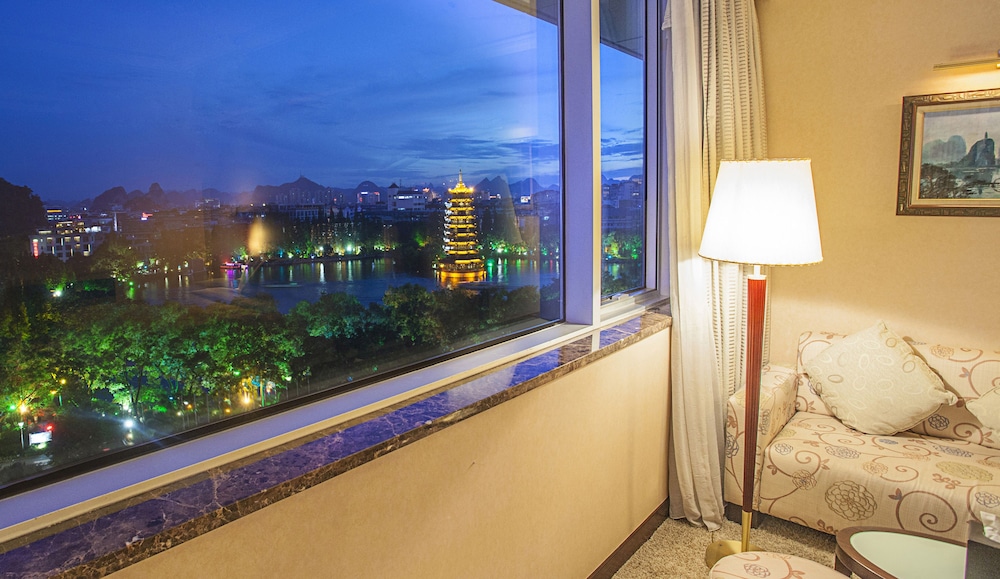 Standard Twin Room, River View