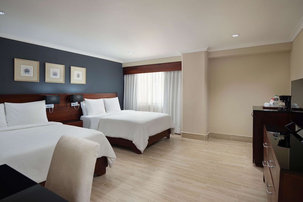 Superior 2 Queen Beds - Photo 1