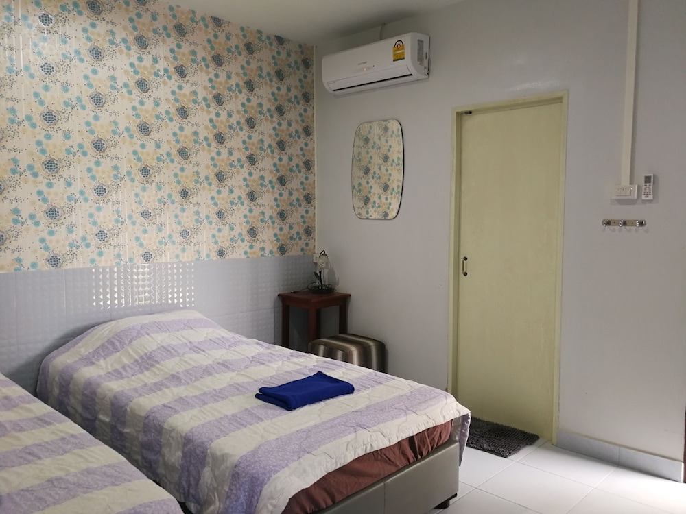 Standard Twin Room photo 3