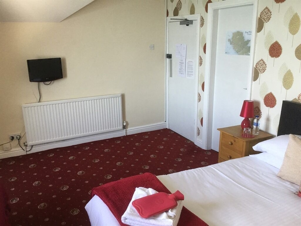 Deluxe Double Room, Ensuite - Photo 3