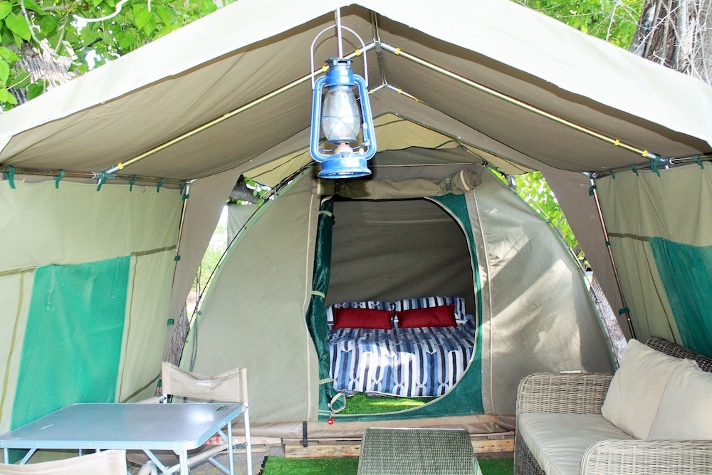 Tent, 1 Double Bed (Rhino) photo 1
