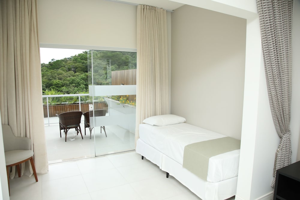 Superior Quadruple Room photo 3