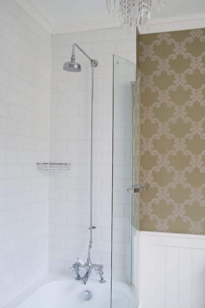 Deluxe Double Room, 1 Double Bed, Private Bathroom, Garden View photo 3
