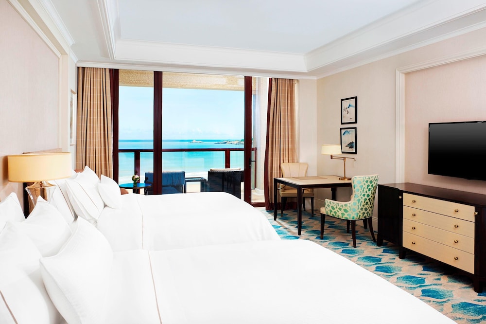 Room, 2 Twin Beds, Balcony, Partial Ocean View