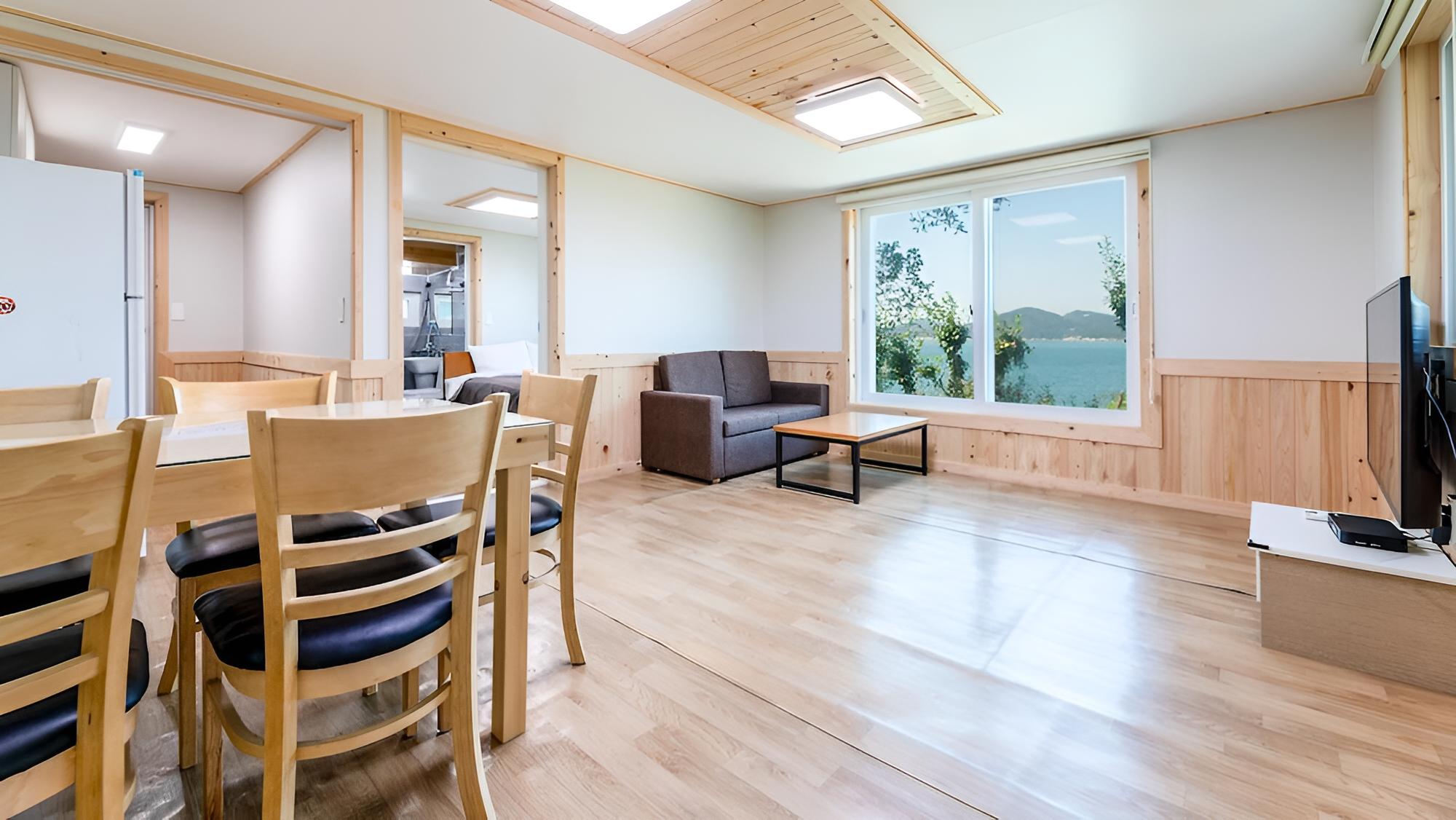 Basic Room, 1 Bedroom (Byeolchae1)