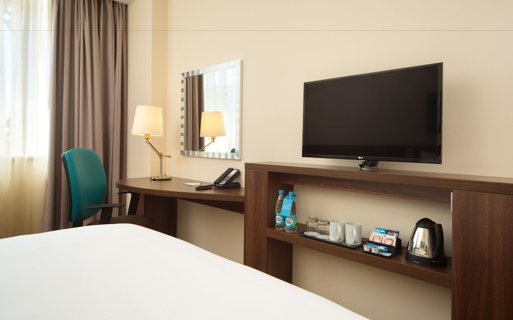 Room, 1 Queen Bed with Sofa bed, Non Smoking photo 2