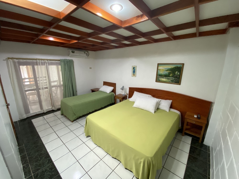 Standard Triple Room photo 1