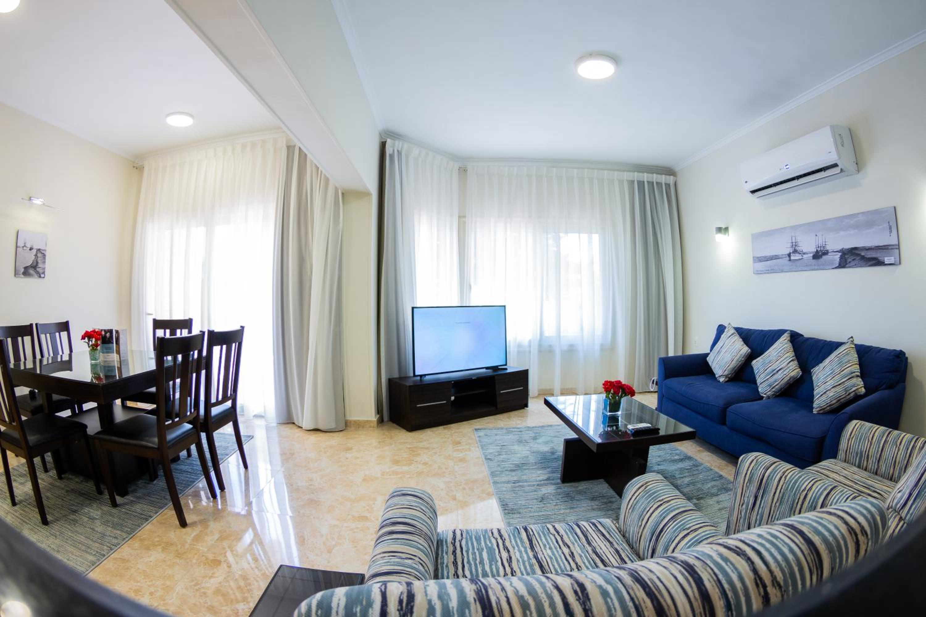 Two-Bedroom Villa - Photo 4