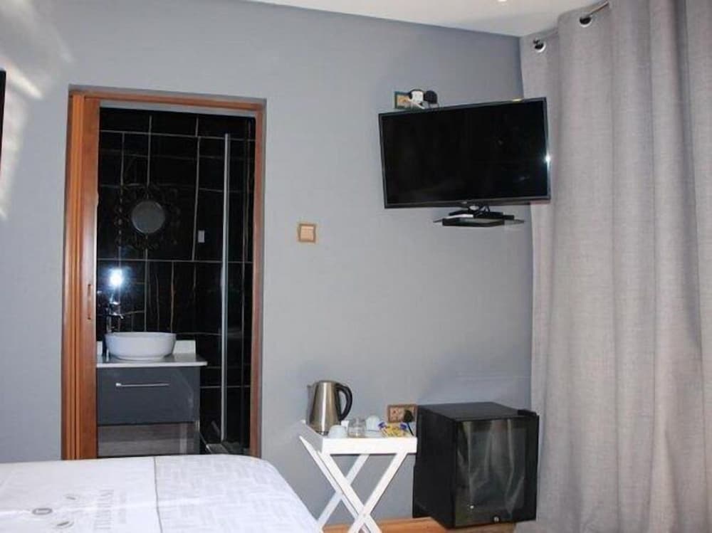 Standard Room - Photo 3
