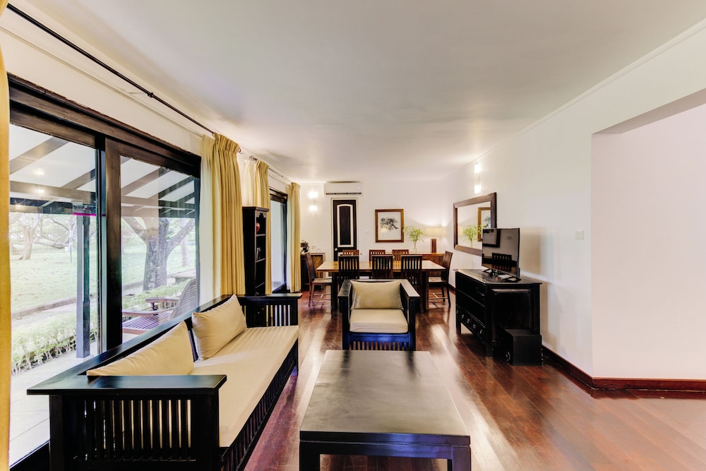 Deluxe Suite - 15 % discount on F&B and 10% on SPA - Photo 6