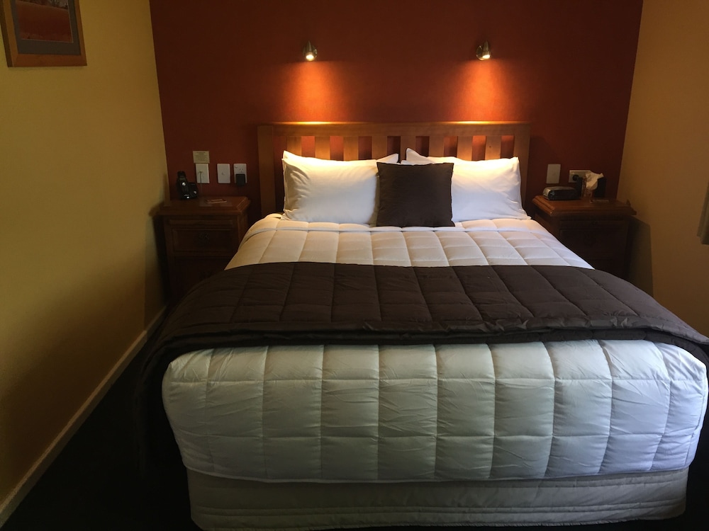 Deluxe Suite, 1 Bedroom, Non Smoking, Balcony photo 2